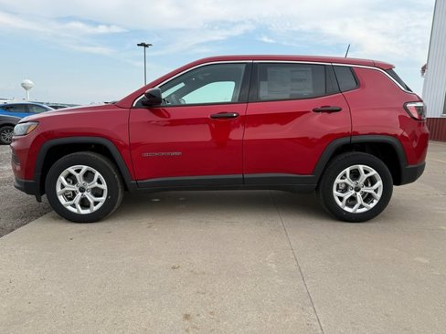 New 2025 Jeep Compass Sport image 8