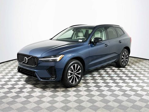 Used 2025 Volvo XC60 B5 Core w/ Protection Package Premier image 3