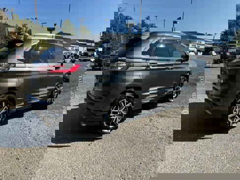 Used 2020 Ford Edge Titanium image 5