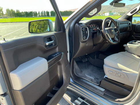 Used 2022 Chevrolet Silverado 1500 LT w/ Safety Package II image 14