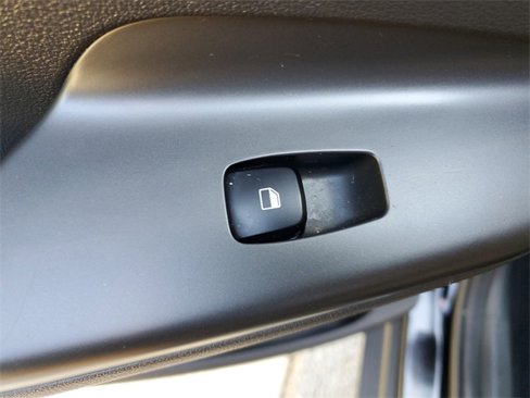 Used 2023 Hyundai Kona SEL image 13
