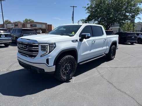 Used 2023 GMC Sierra 1500 SLT w/ X31 Off-Road Package image 3