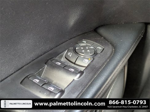 Used 2018 Lincoln MKX Reserve image 21
