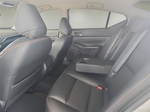 Used 2020 Nissan Altima 2.5 SR image 14