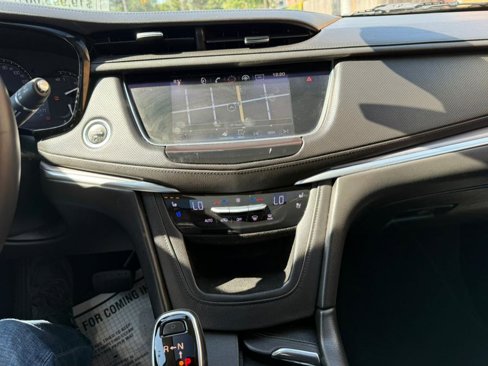 Used 2017 Cadillac XT5 Premium Luxury image 15