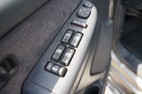 Used 2001 Chevrolet Silverado 2500 LS w/ Off-Road Skid Plate Pkg image 16
