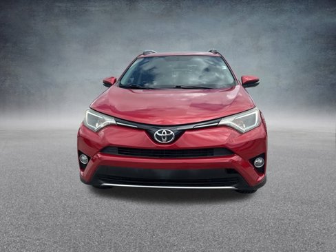 Used 2016 Toyota RAV4 XLE image 8