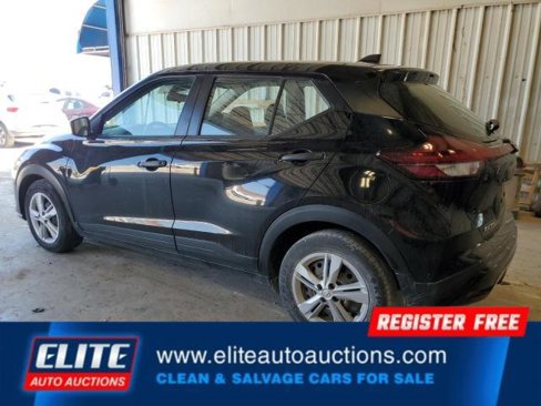Used 2021 Nissan Kicks S image 4