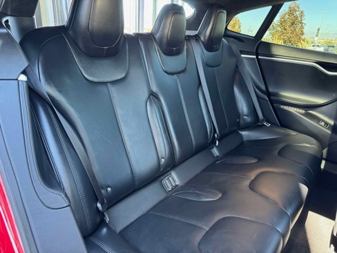 Used 2016 Tesla Model S 60D image 30
