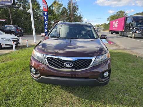 Used 2013 Kia Sorento LX w/ Convenience Pkg image 2