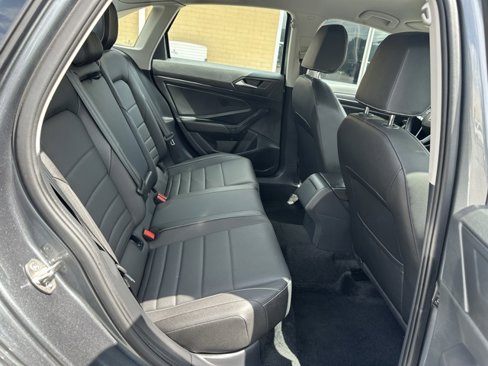 Used 2024 Volkswagen Jetta SE image 17