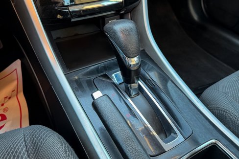 Used 2017 Honda Accord EX image 20