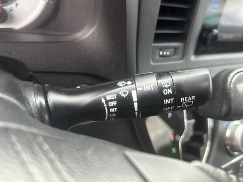 Used 2016 Toyota Sienna SE Premium image 20