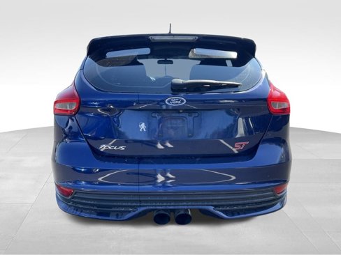 Used 2016 Ford Focus ST image 6