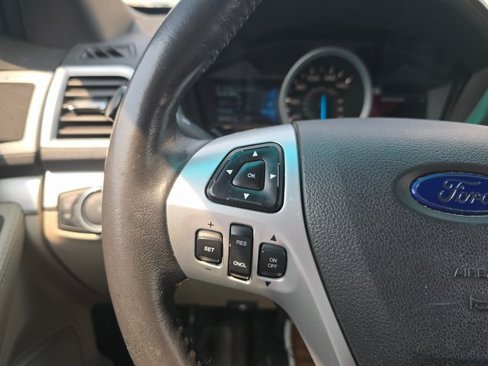 Used 2014 Ford Explorer XLT w/ Equipment Group 202A image 20