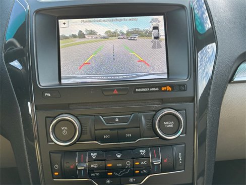 Used 2018 Ford Explorer XLT w/ Equipment Group 202A image 20