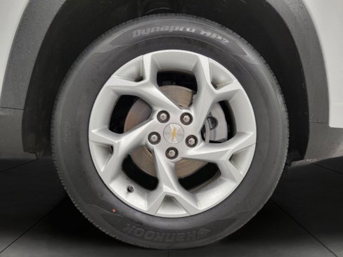 Certified 2024 Chevrolet Trax LS w/ LS Convenience Package image 3