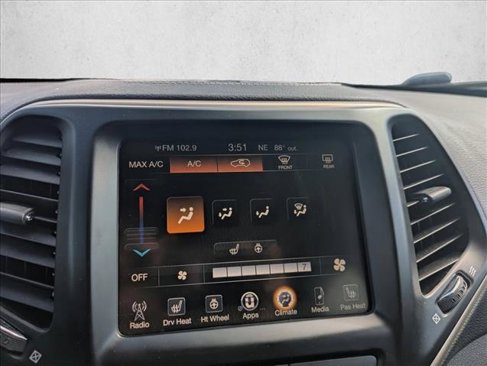 Used 2016 Jeep Cherokee 75th Anniversary image 17