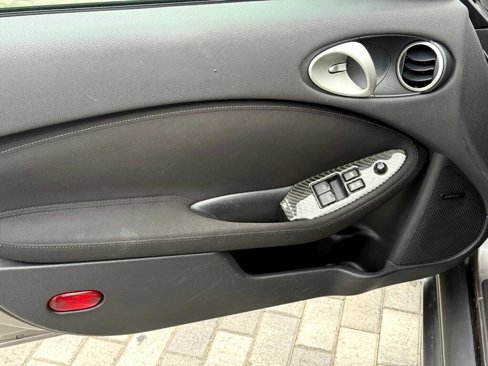 Used 2010 Nissan 370Z Touring image 22