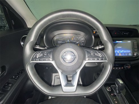 Used 2021 Nissan Kicks SV image 14