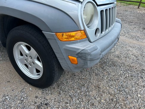 Used 2005 Jeep Liberty Sport image 5