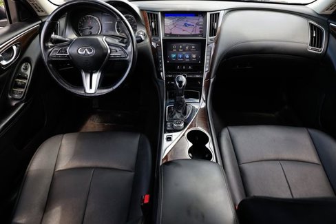 Used 2018 INFINITI Q50 Luxe image 2