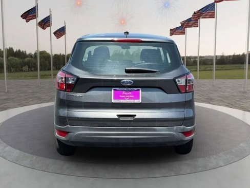 Used 2017 Ford Escape S image 6