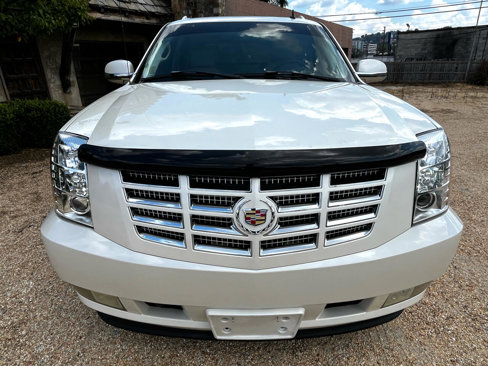 Used 2007 Cadillac Escalade EXT w/ Information Package image 12
