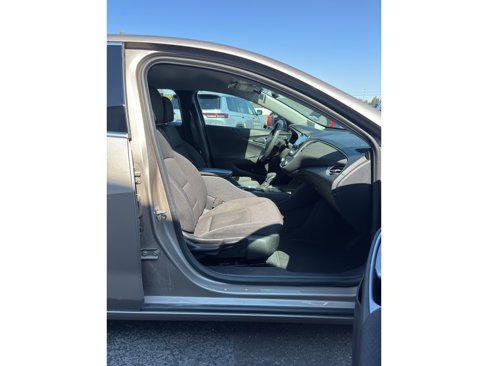 Used 2022 Chevrolet Malibu LT image 13
