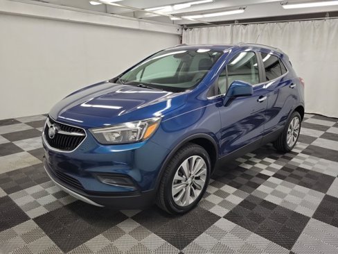 Used 2020 Buick Encore Preferred w/ Safety Package image 3