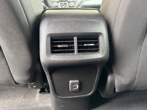 Used 2020 Chevrolet Equinox LT image 33