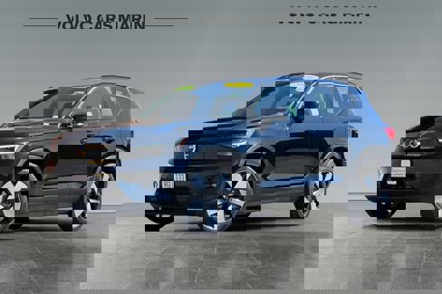 Certified 2023 Volvo XC40 Recharge Plus image 1