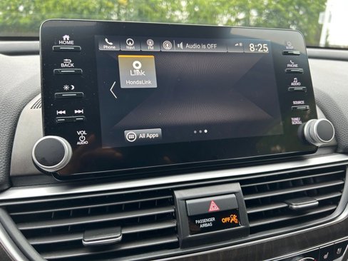 Used 2018 Honda Accord Touring image 33