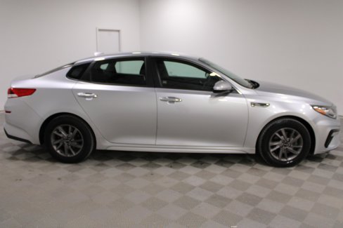 Used 2020 Kia Optima LX image 24