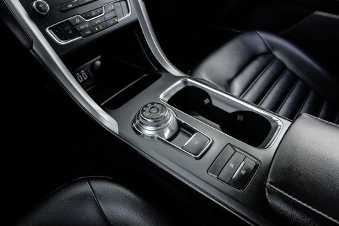 Used 2020 Ford Fusion SEL image 29