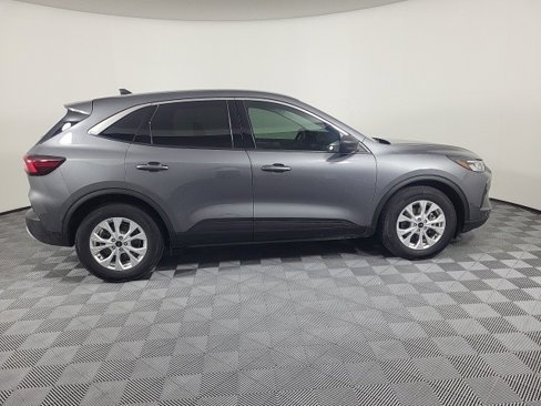 Used 2024 Ford Escape Active image 8