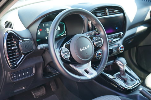 Used 2023 Kia Soul EX image 14