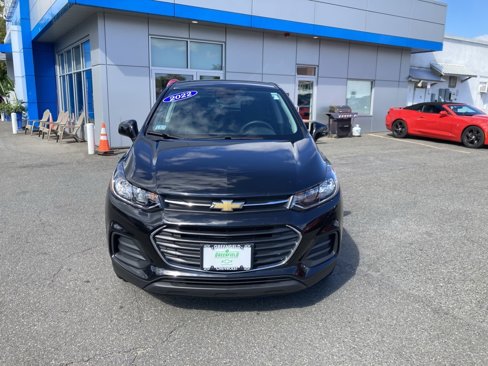 Used 2022 Chevrolet Trax LS w/ Tint and Cruise Package image 2
