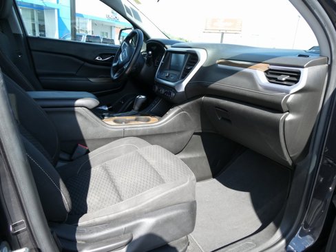 Used 2017 GMC Acadia SLE image 14