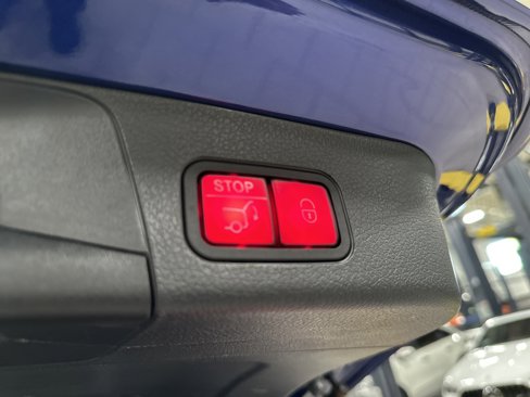 Certified 2022 Mercedes-Benz GLB 250 4MATIC image 17