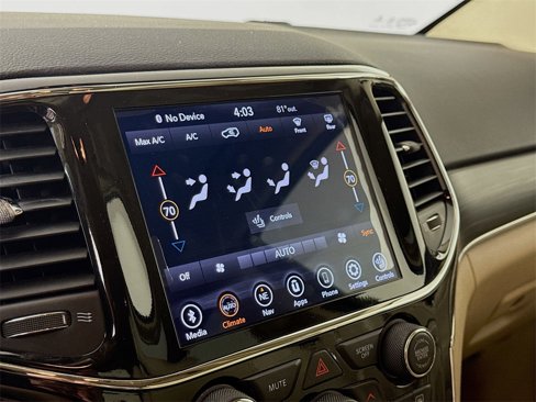 Used 2021 Jeep Grand Cherokee Limited image 15