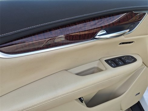 Used 2019 Cadillac XT5 Luxury image 12