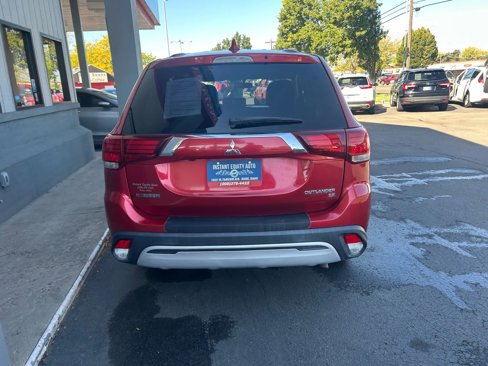 Used 2019 Mitsubishi Outlander SE image 26