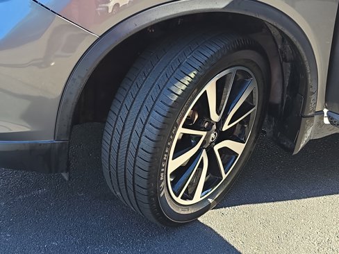 Used 2019 Nissan Rogue SL image 32