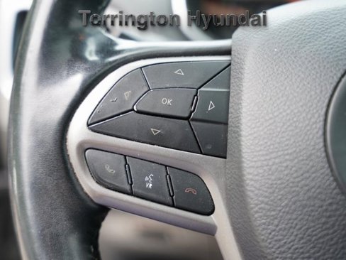 Used 2019 Jeep Cherokee Limited image 19