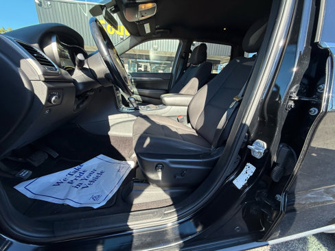 Used 2018 Jeep Grand Cherokee Laredo image 23