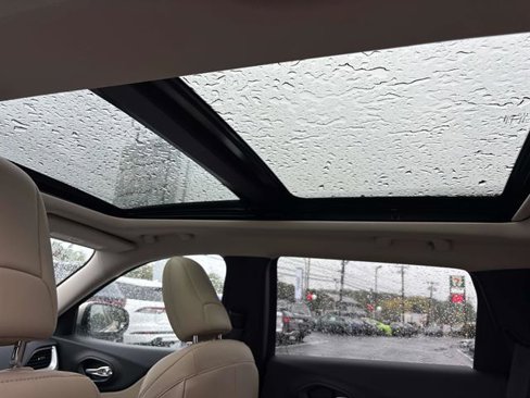 Used 2015 Jeep Cherokee Limited image 8