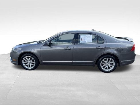 Used 2010 Ford Fusion SEL image 2