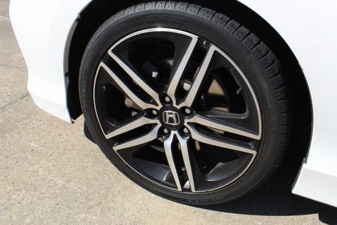 Used 2017 Honda Accord Sport Special Edition image 3