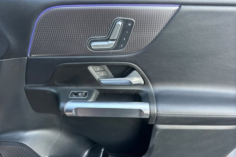 Certified 2021 Mercedes-Benz GLB 250 image 32